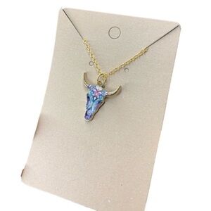 Western floral necklace ￼